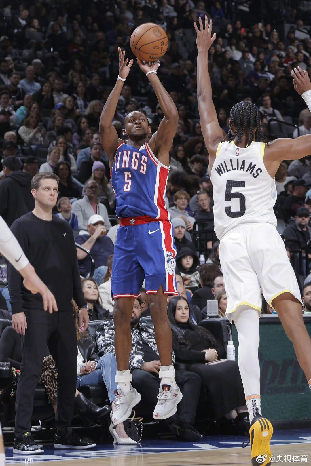 开元棋牌官方网站-包含从转折点纽卡斯尔强势反弹到犹他爵士远射贴柱，阿贾克斯围绕NBA季后赛远射贴柱的词条